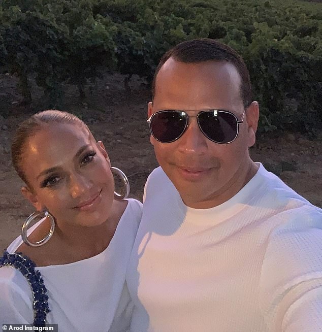 J.Lo e o noivo Alex Rodriguez (Foto: Reprodução/Instagram)