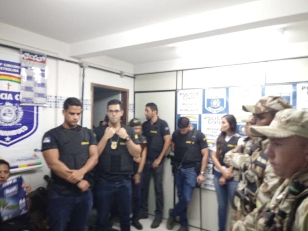 Operação Fulnio-ô da Polícia Civil de Pernambuco cumpre 30 mandados no sertão (Foto: Divulgação/ Polícia Civil de Pernambuco)
