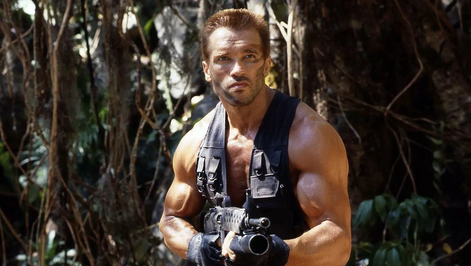 Arnold Schwarzenegger em Predador (1987) (Foto: reprodução)