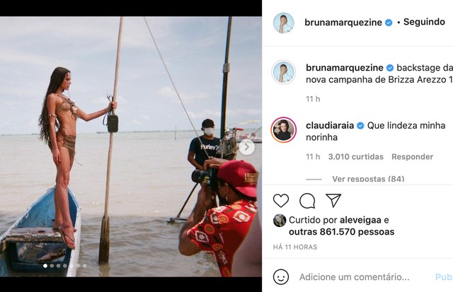 Bruna Marquezine se troca em tenda improvisada durante campanha (Foto: Reprodução/Instagram)