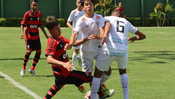 Santos vence o Flamengo na abertura do Grupo B da Copa Brasil sub-15