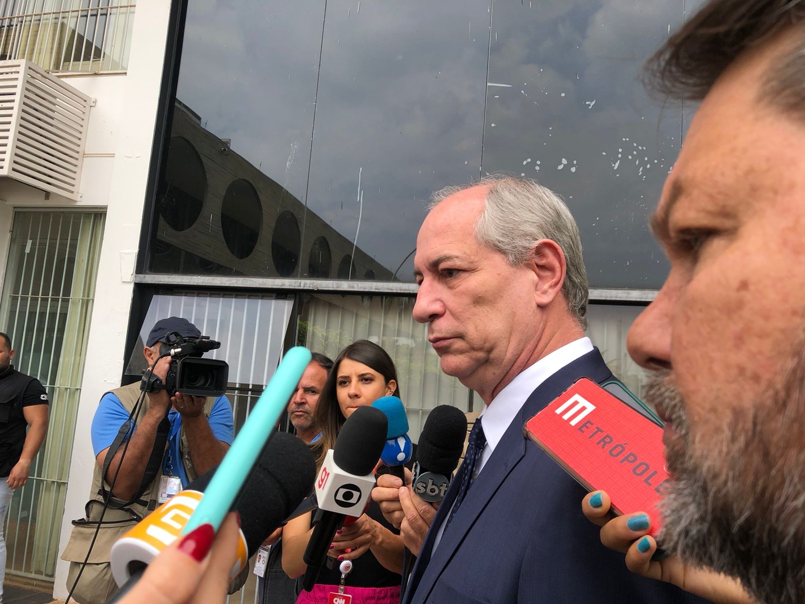 

Divergência entre irmãos Gomes deixa futuro político incerto para Ciro no Ceará em caso de vitória de aliado de Bolsonaro, avalia Inácio Aguiar