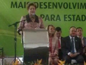 Dilma Rousseff esteve nesta segunda-feira em Governador Valadares, Leste de Minas Gerais.  (Foto: Diego Souza / G1)