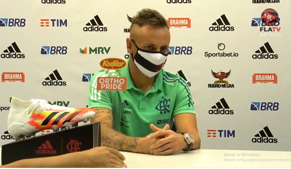 Rafinha concedeu entrevista à Fla TV após a derrota do Flamengo para o Atlético-MG — Foto: Reprodução