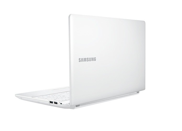 Modelo da Samsung traz carcaça em branco (Foto: Divulgação/Samsung)