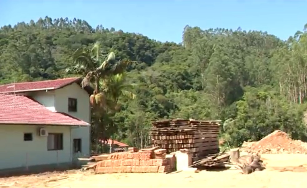 Presidente Getúlio, cidade atingida por enxurrada, se recupera um ano depois — Foto: NSC TV/Reprodução
