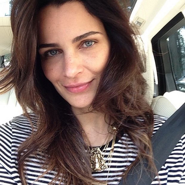 Fernanda Motta mostra que é linda de qualquer jeito (Foto: Reprodução / Instagram)