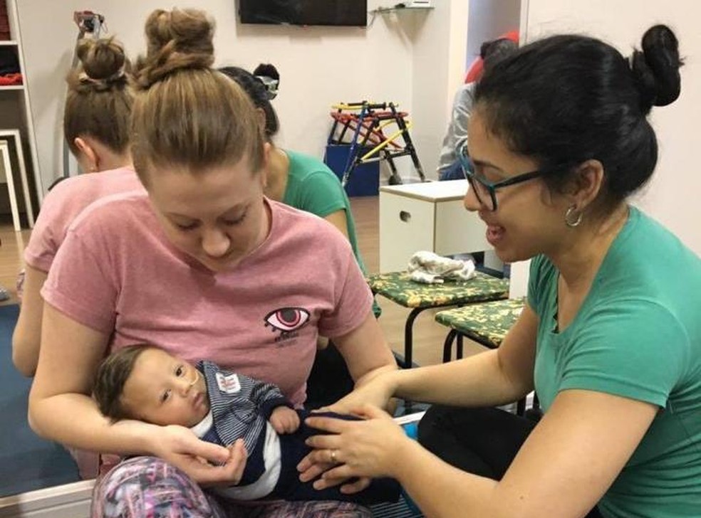Octavio faz tratamento em uma clínica de Foz do Iguaçu desde os dois meses de vida — Foto: Arquivo pessoal