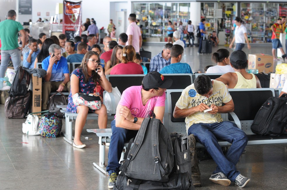 Passageiros aguardam embarque na Rodoviária Interestadual de Brasília, em imagem de arquivo — Foto: Toninho Tavares/Agência Brasília