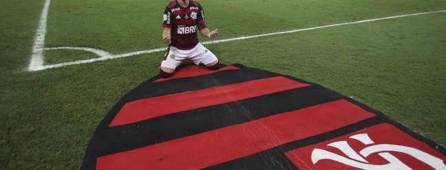 Everton Ribeiro comemora título do Flamengo, decidido nos pênaltis — Foto: Alexandre Cassiano