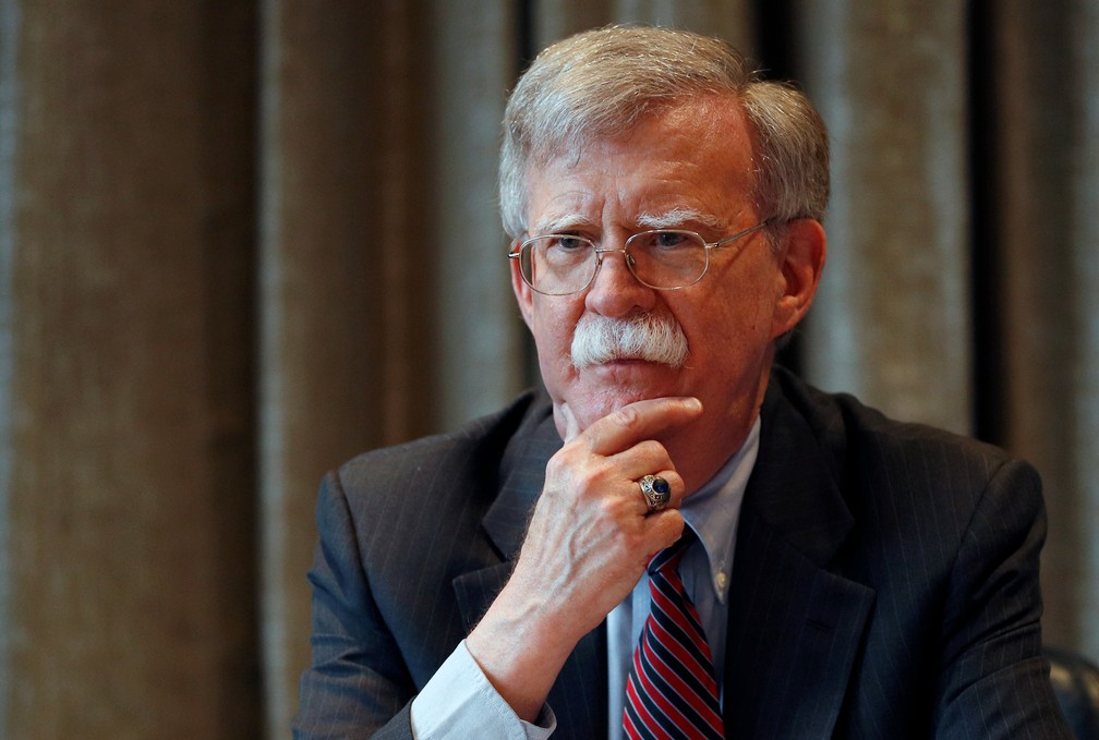 John Bolton, assessor de segurança nacional da Casa Branca, em visita ao Reino Unido — Foto: Peter Nicholls/Reuters