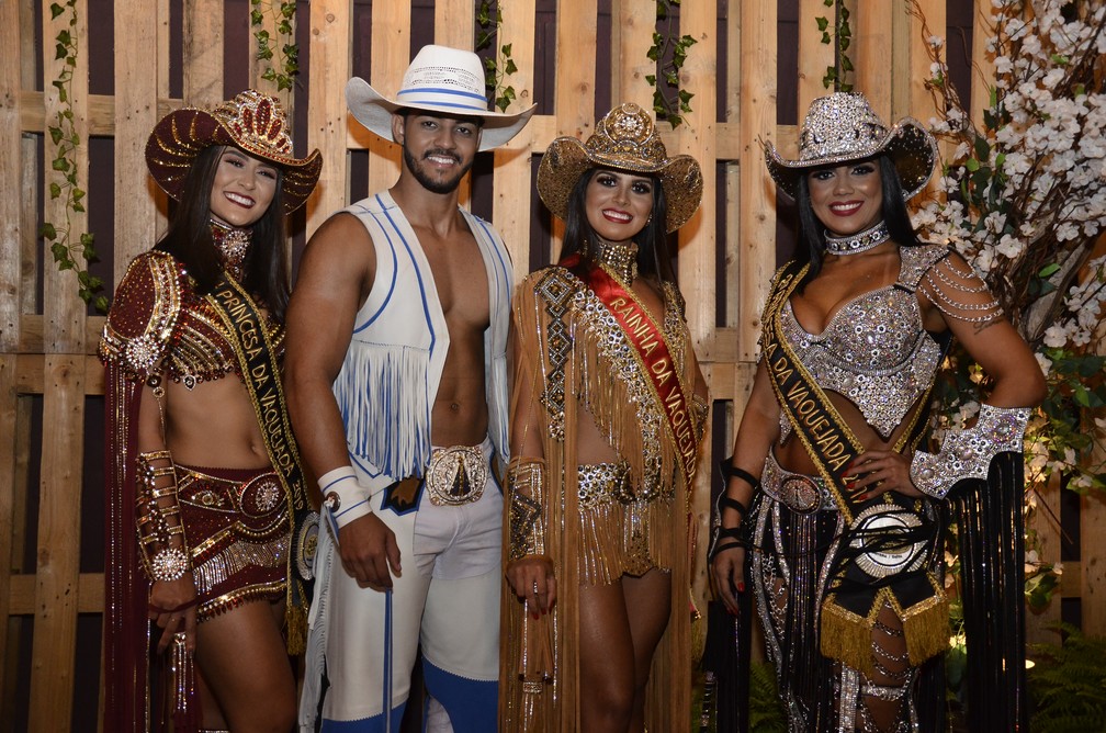 Princesas, Rainha e PeÃ£o da Vaquejada de Serrinha sÃ£o escolhidos em desfile â Foto: Alan Cerqueira/DivulgaÃ§Ã£o