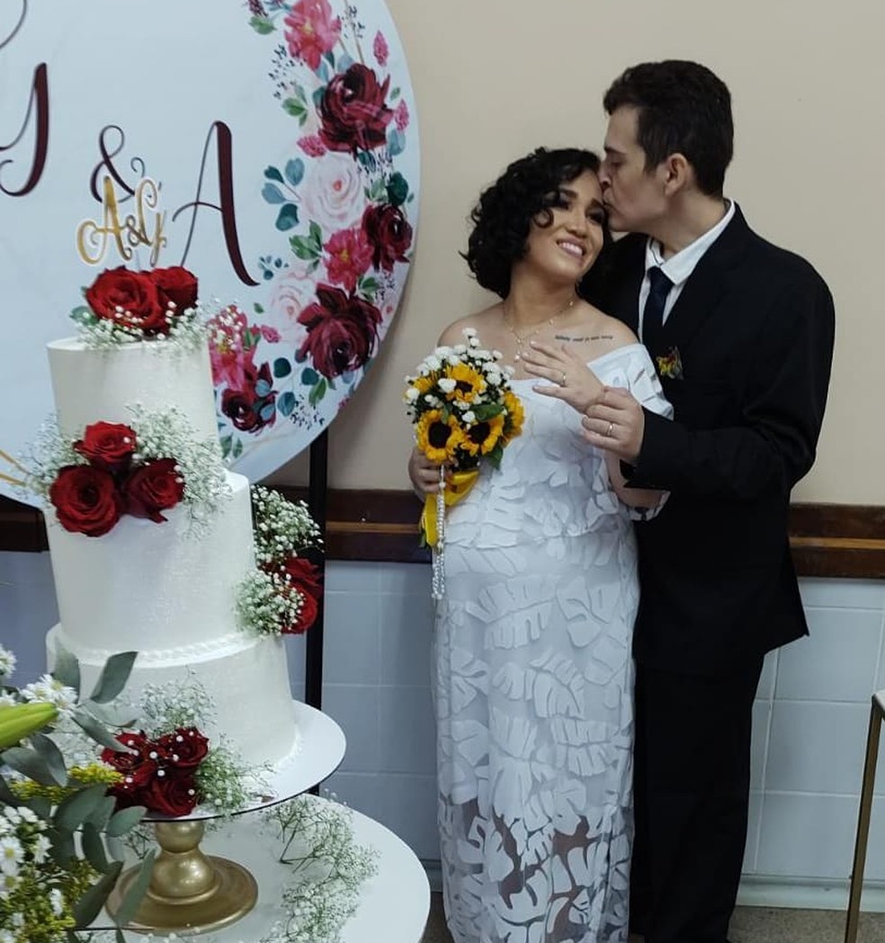 Alexandre e Gisele se casaram na recepção do Hospital Universitário, em Teresina — Foto: Arquivo Pessoal