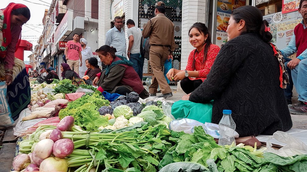 Mercado central de Leh tem alimentos orgânicos (Foto: Rafael Miotto / G1)