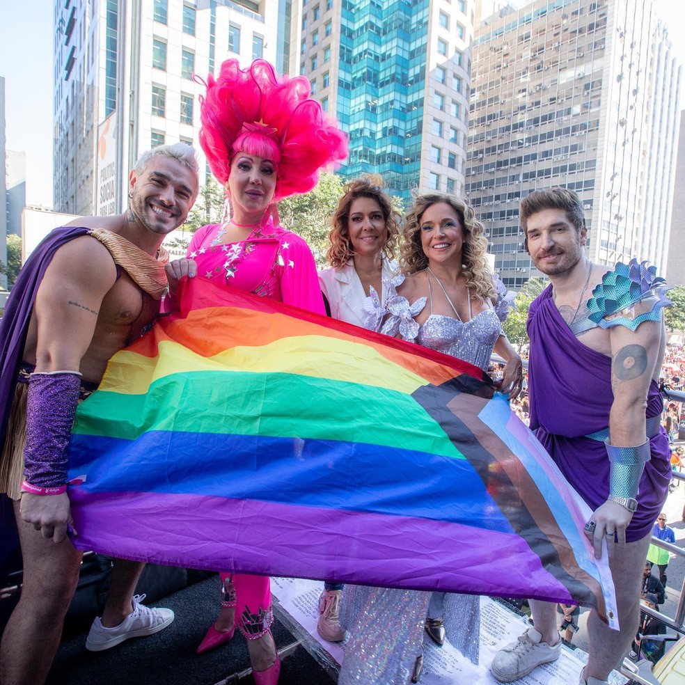 Daniela Mercury no trio da Parada do Orgulho LGBT+, em São Paulo — Foto: Instagram