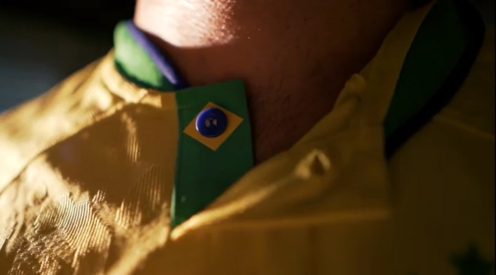 Detalhes da camisa da seleção brasileira Brasil na Copa do Mundo inspirados na onça-pintada — Foto: Reprodução/TV Globo