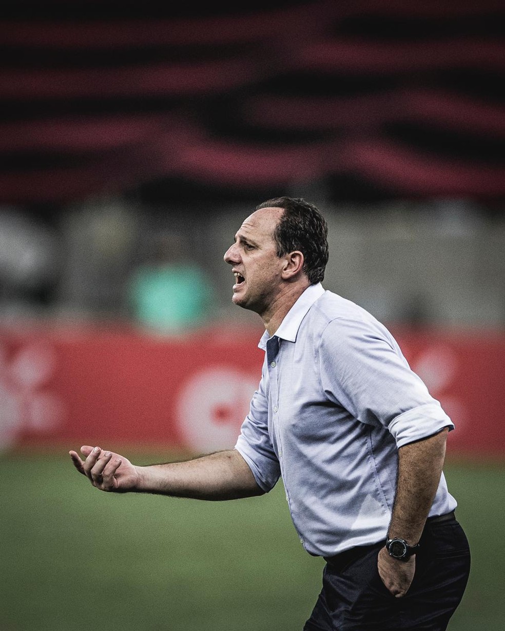 Rogério Ceni em ação no comando do Flamengo — Foto: Pedro Martins / Foto FC