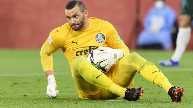 Weverton não consegue evitar decepção contra o Al Ahly