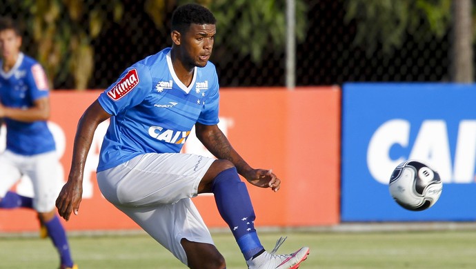 Bruno Viana pensa no futuro e acredita em temporada de sucesso