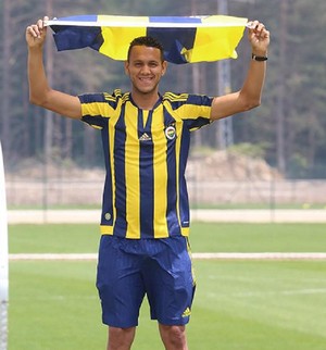Souza Fenerbahçe (Foto: Reprodução)