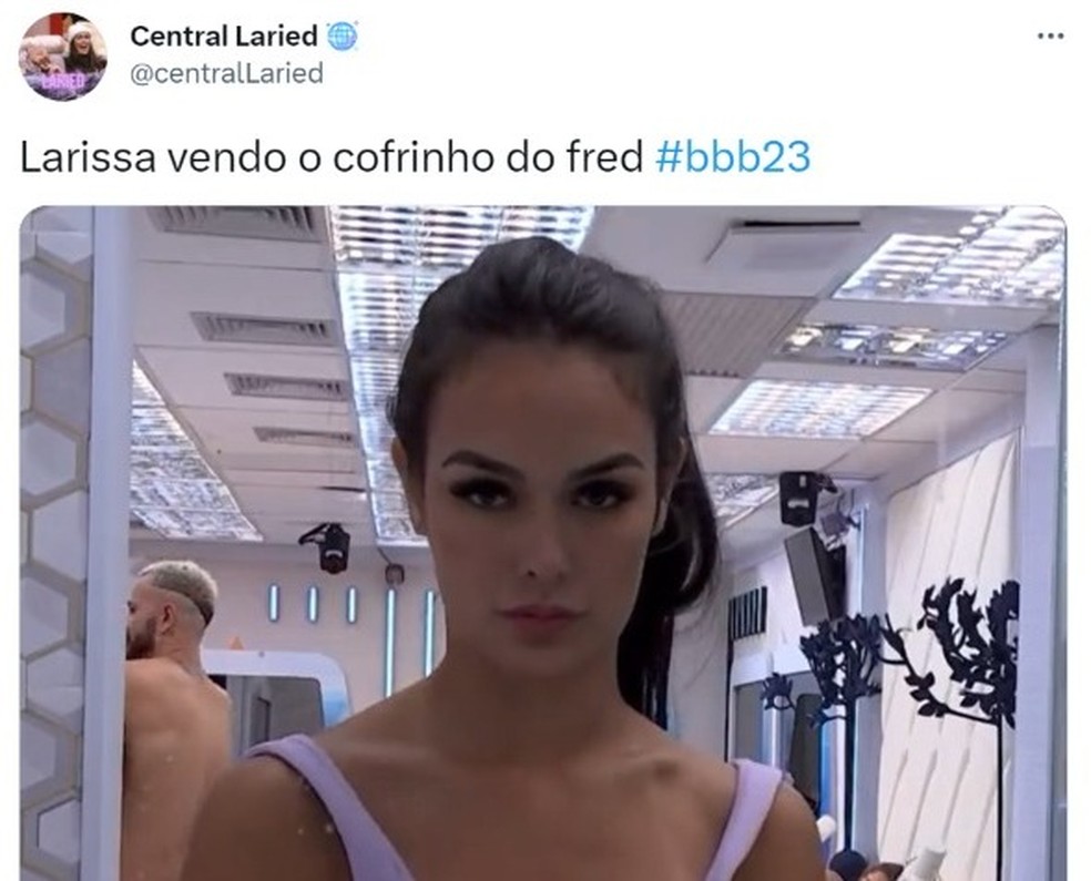 Larissa vendo o cofrinho do Fred no BBB 23 — Foto: Reprodução/Twitter