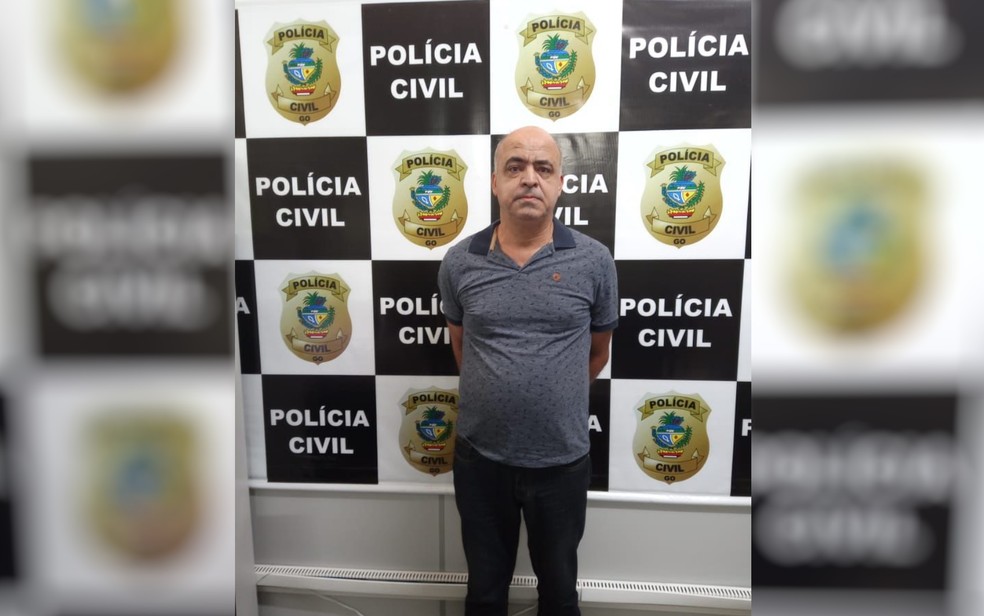Cleiber Alves Ferreira, de 53 anos, foi presos por suspeita de estuprar filha mais velha da mulher, em Trindade, Goiás — Foto: Polícia Civil/Divulgação 