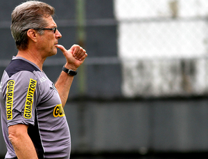 oswaldo de oliveira botafogo coletiva (Foto: Vítor Silva / SSPress)
