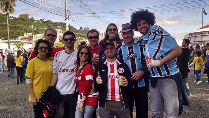 Blogueiros de Grêmio e Inter pedem torcidas unidas para o Gre-Nal 404