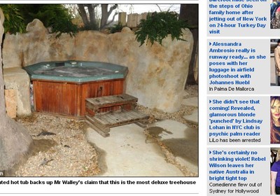 Reportagem do Daily Mail mostra instalações luxuosas da casa na árvore, como a hidromassagem (Foto: Reprodução)