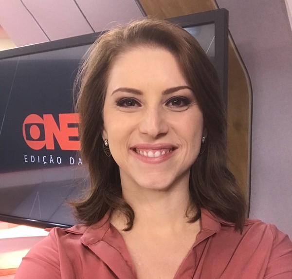 Apresentadora Do Conta Corrente Juliana Rosa Acompanhe O Time Da Globonews No Twitter Globonews G1