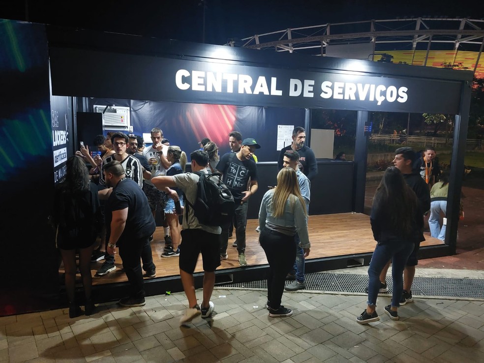 Frequentadores registram queixas de roubos e furtos no Rock in Rio — Foto: Raoni Alves/g1