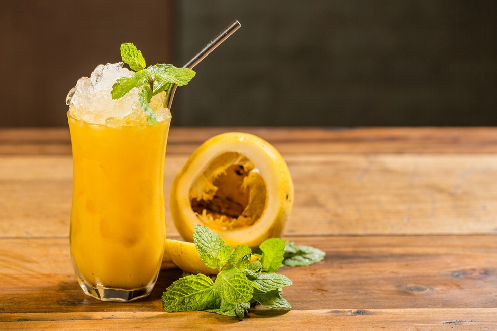 O Maracujack une os sabores fortes do maracuj&aacute; e do whisky &mdash; Foto: Istock