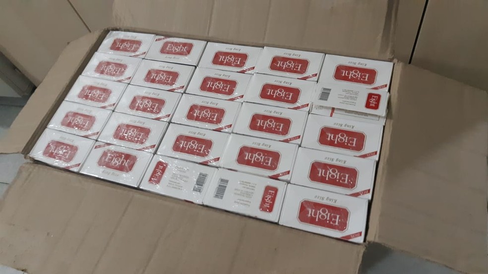 Cigarros de marca paraguaia foram apreendidos pela PRF em Petrolina — Foto: Divulgação/PRF