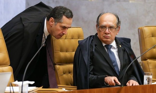 Ministros Luís Roberto Barroso e Gilmar Mendes (Foto: Lula Marques / Agência PT)