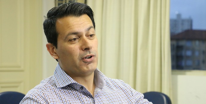 Um ano depois, Grêmio repete levante contra arbitragem e estuda medidas