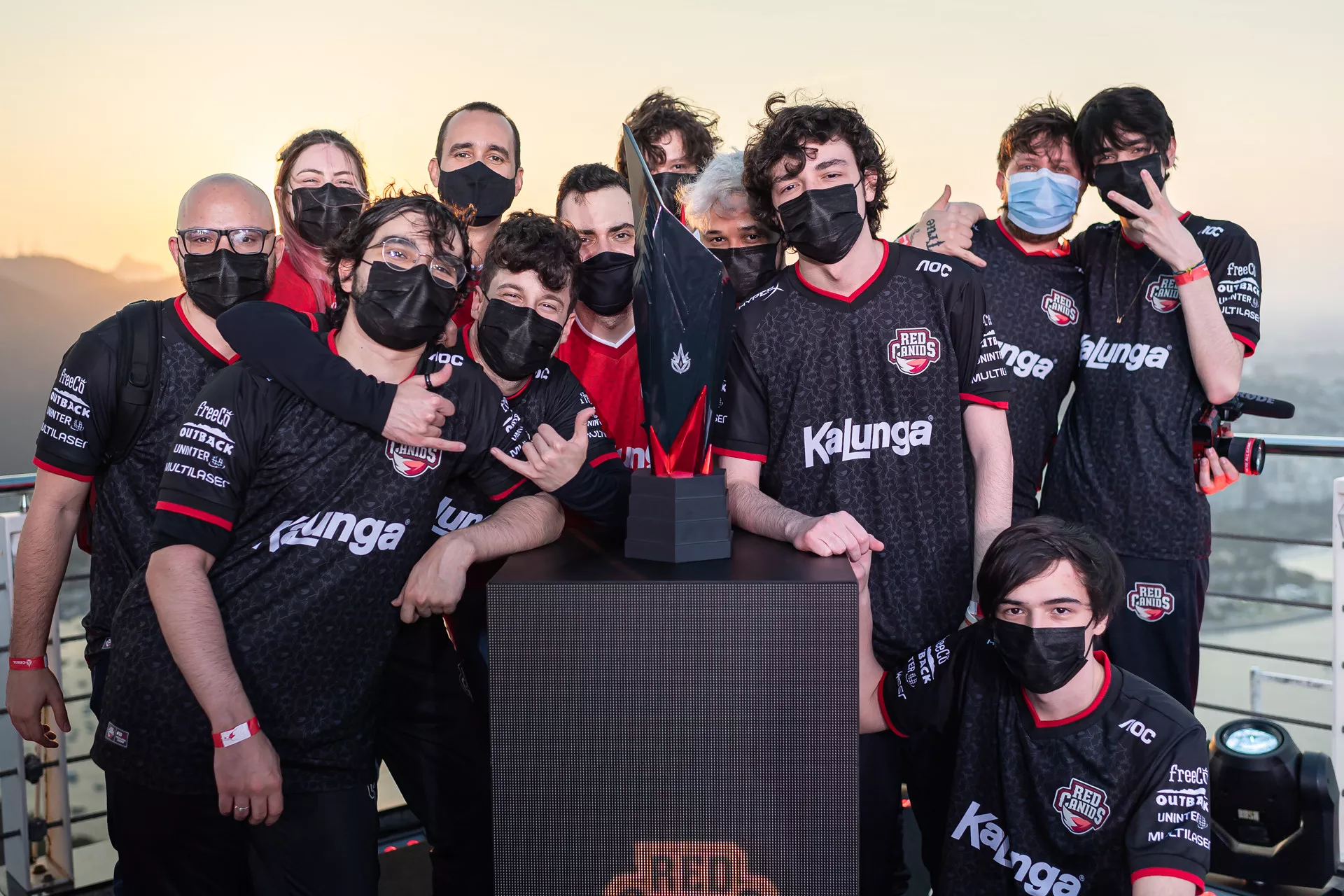 LoL: relembre os vencedores do CBLOL red canids trofeu final cblol 2021 etapa 2 bruno alvares riot games.jpg