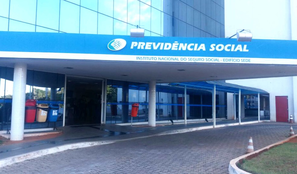Edifício-sede do INSS em Brasília (Foto: Yasmim Perna/G1)