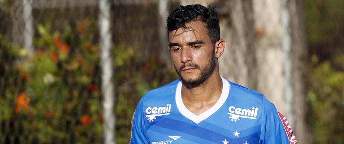 Briga boa: chegada de Dourado acirra a disputa por vaga no ataque celeste