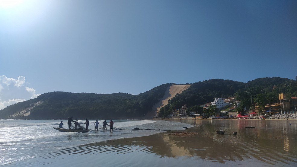 Engorda da Praia de Ponta Negra é discutida em audiência pública em Natal;  obra terá três etapas e vai custar R$ 75 milhões | Rio Grande do Norte | G1