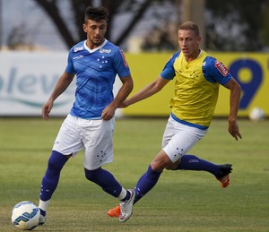 Arrascaeta destaca evolução dele e do time e apoio da torcida cruzeirense
