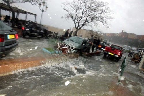 Tempestade na costa da Córsega deixou três mortos (Foto: Reprodução/Redes sociais)