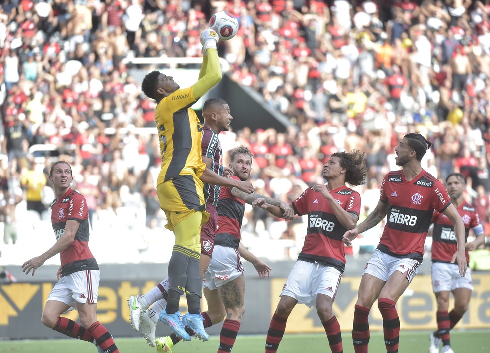 Notas da partida: Diego, Andreas e Arrascaeta pouco produzem; Hugo falha em gol do Fluminense