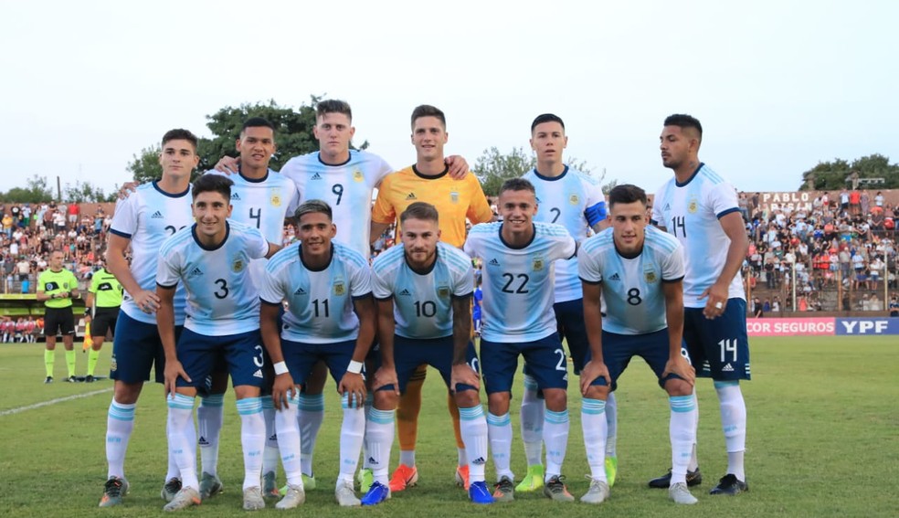 A seleção argentina: vale ficar de olho em Nehuén Pérez (capitão) e Alexis Mac Allister (camisa 10) — Foto: Divulgação/AFA