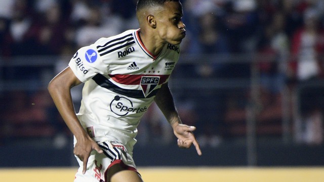 Gol de Caio em São Paulo x Ayacucho