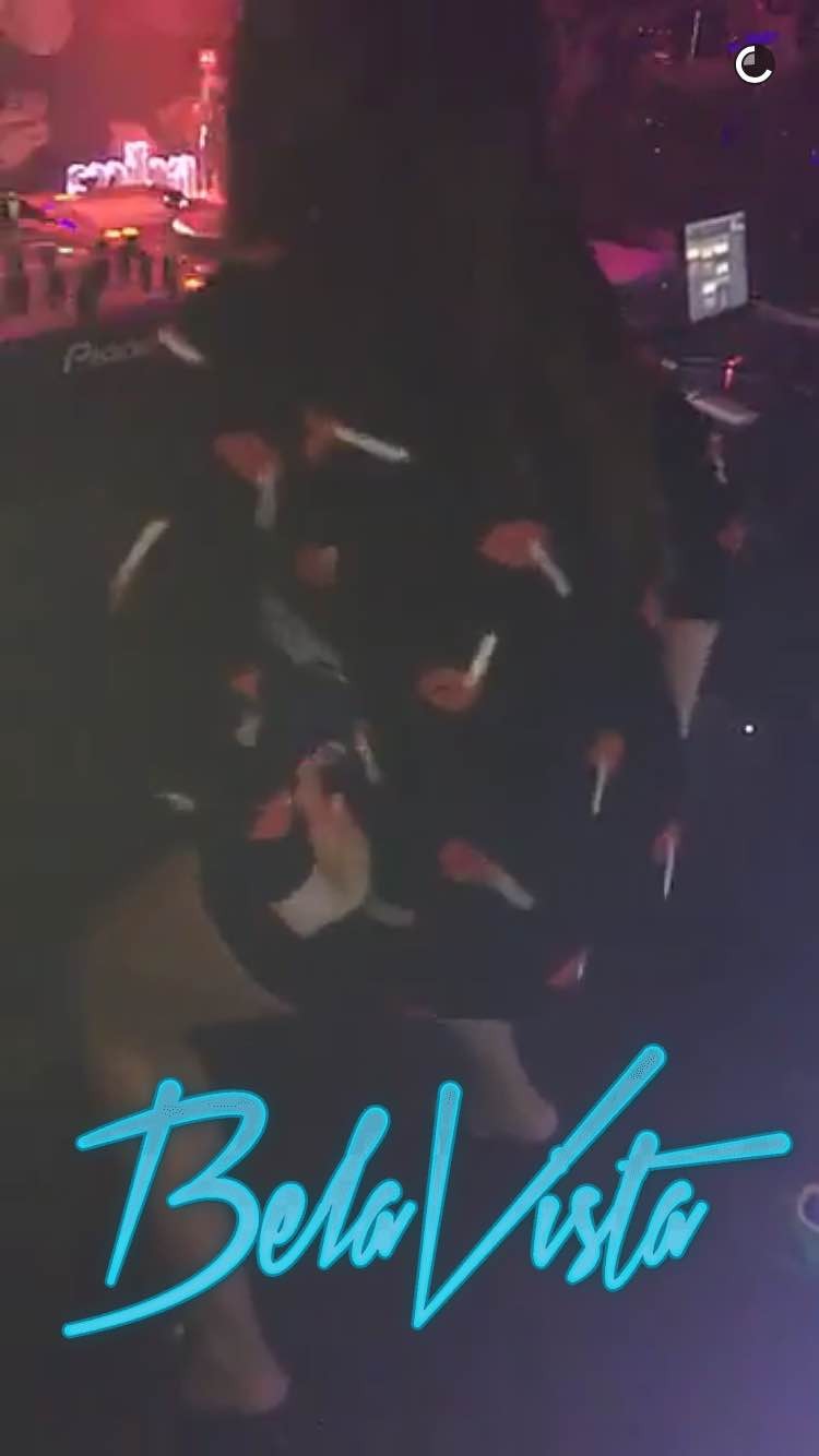 Anitta dança e Diplo registra tudo em seu Snapchat (Foto: Snapchat/Reprodução)