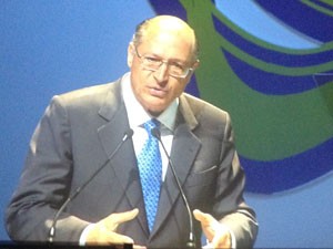 O governador Geraldo Alckmin, na abertura do Fórum Empresarial América Latina e Caribe Global, no Auditório do Ibirapuera (Foto: Tatiana Santiago/G1)