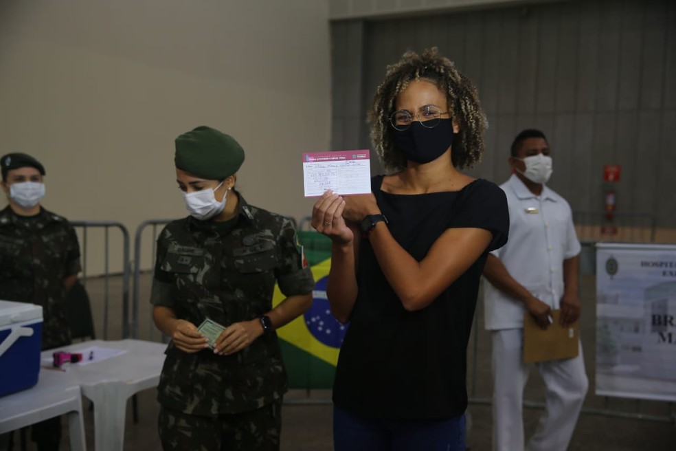 Atletas e comissão técnica recebem imunização contra Covid-19 em Fortaleza — Foto: Fabiane de Paula/SVM