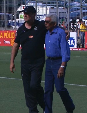 Levir Culpi e Givanildo Oliveira, técnicos de Atlético-MG e América-MG (Foto: Reprodução / TV Globo Minas)