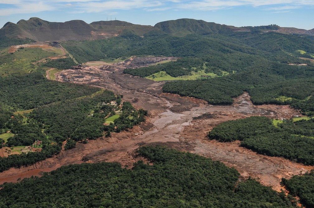 Local onde houve o rompimento de uma barragem em Brumadinho (MG), em janeiro — Foto: Ibama/Divulgação