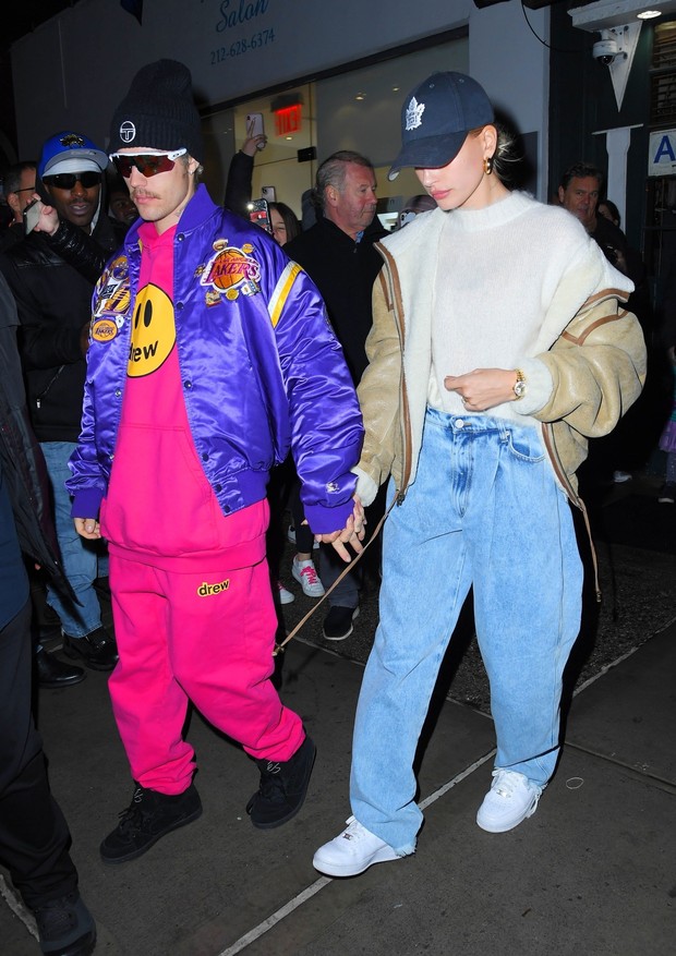 New York, NY  - Justin Bieber and Hailey Baldwin leave dinner date at JG Melon after Bieber's SNL rehearsal in New York City,Pictured: Justin Bieber, Hailey BaldwinBACKGRID USA 6 FEBRUARY 2020 USA: +1 310 798 9111 / usasales@backgrid.comUK (Foto: JosiahW / BACKGRID)